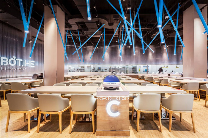 創(chuàng)新餐廳裝修   盒馬機器人主題餐廳裝修設(shè)計案例